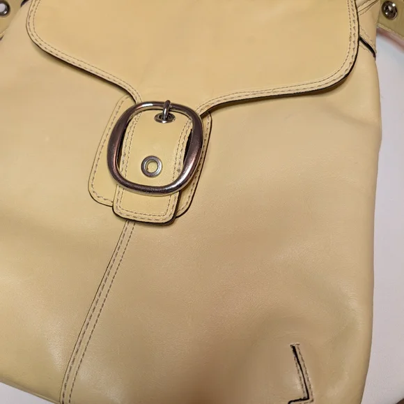 Vintage Coach Yellow Leather Bleecker Crossbody Shoulder Bag F13355 - Picture 2 of 14